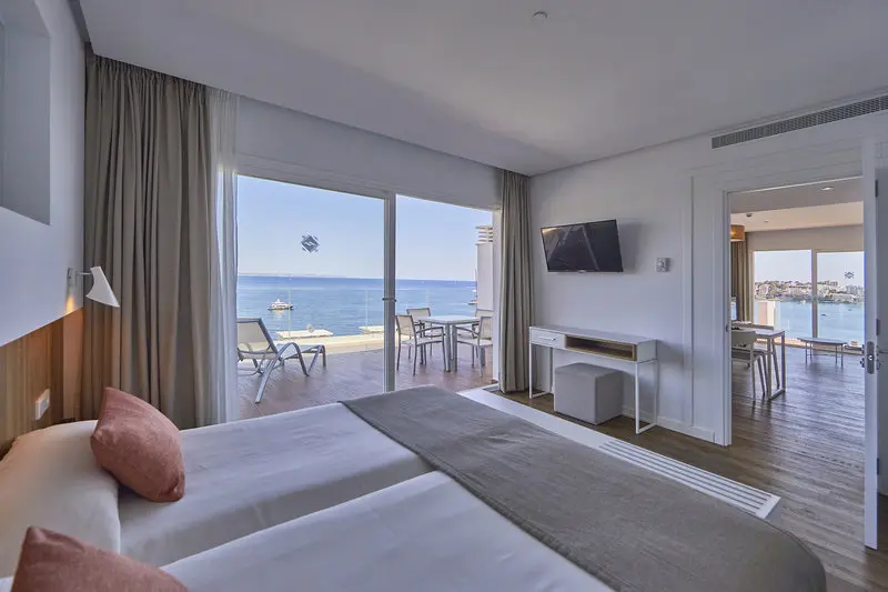 Ponent Mar Apartments gallery image 8