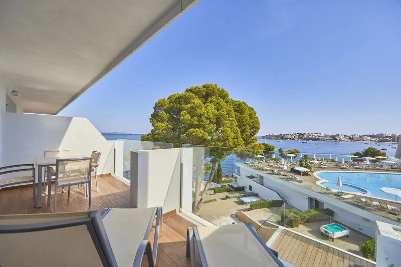 Ponent Mar Apartments gallery image 11