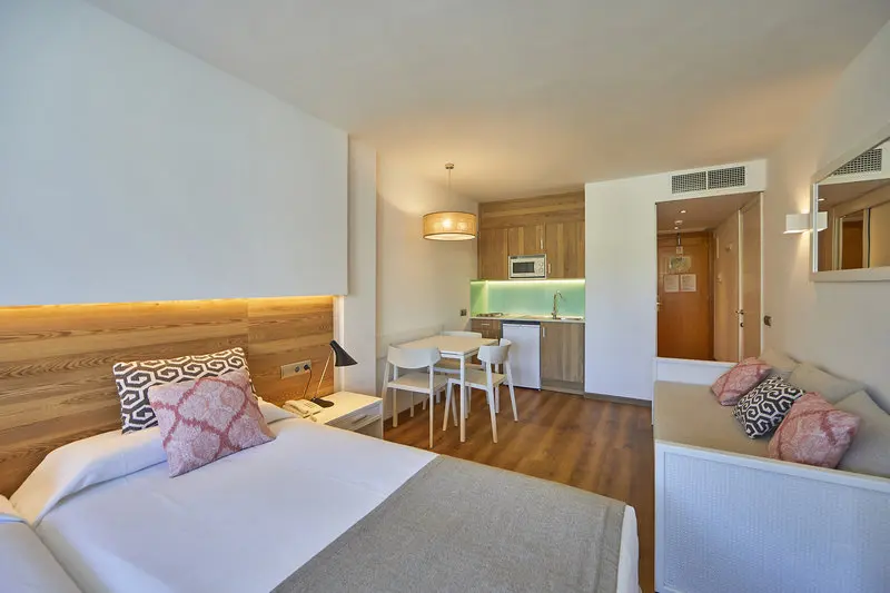 Ponent Mar Apartments gallery image 13