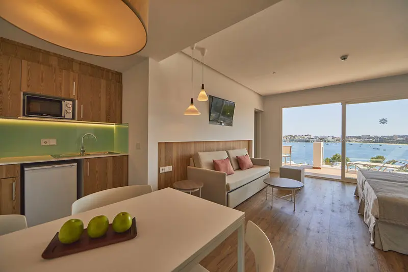 Ponent Mar Apartments gallery image 18