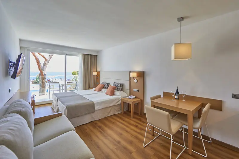Ponent Mar Apartments gallery image 19