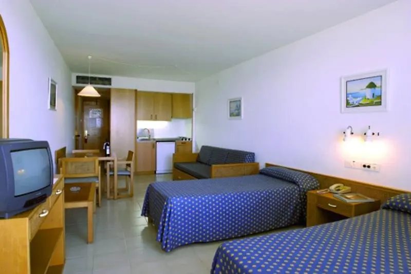 Ponent Mar Apartments gallery image 6