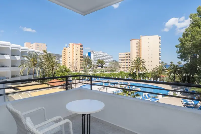 Sol Lunamar Apartments gallery image 17