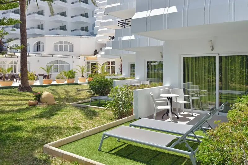 Sol Lunamar Apartments gallery image 22