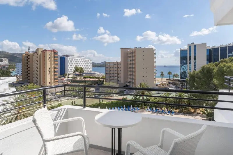 Sol Lunamar Apartments gallery image 26