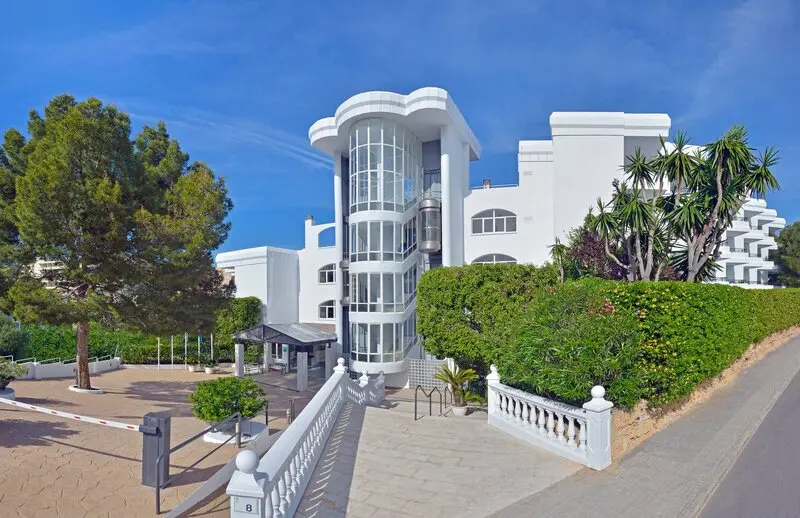 Sol Lunamar Apartments gallery image 7