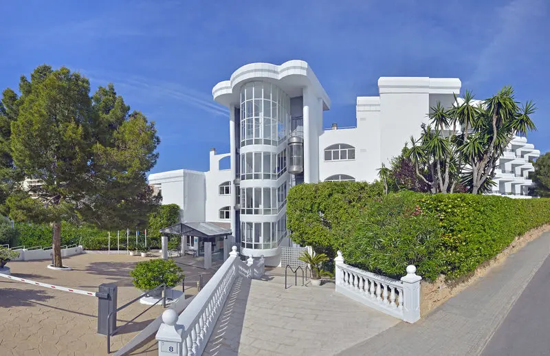 Sol Lunamar Apartments gallery image 10