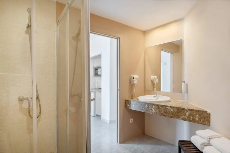 Sol Lunamar Apartments gallery image 15