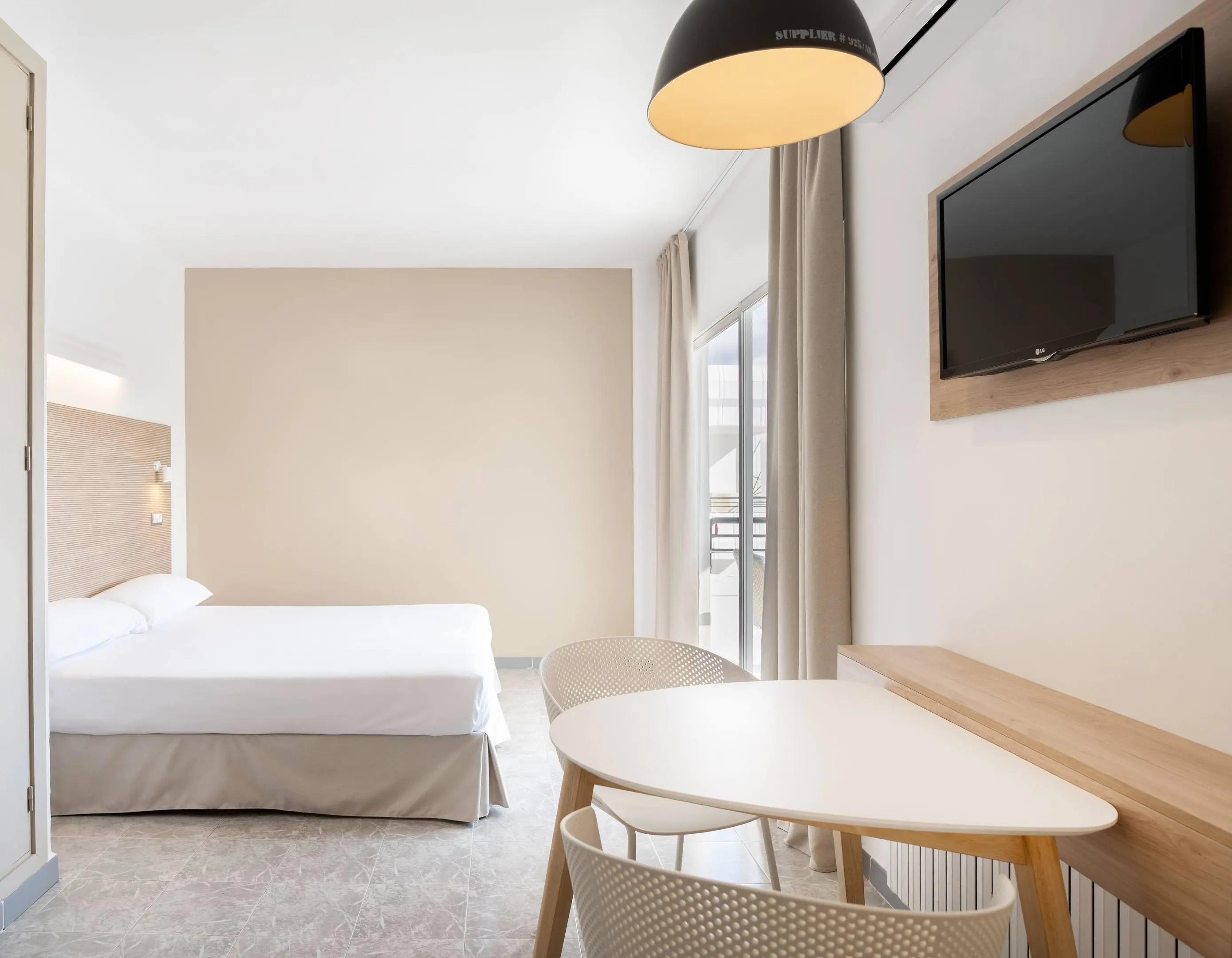 Sol Lunamar Apartments gallery image 16
