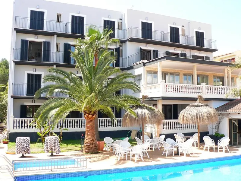 Bon Repos Hotel gallery image 2