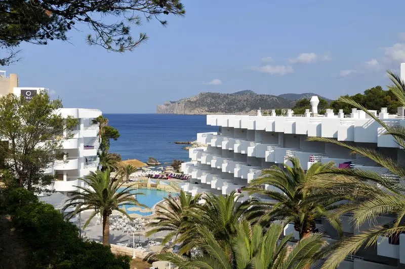 Fergus Style Cala Blanca Suites gallery image 25