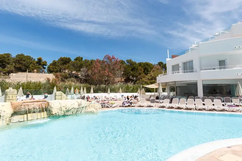 Fergus Style Cala Blanca Suites gallery image 2