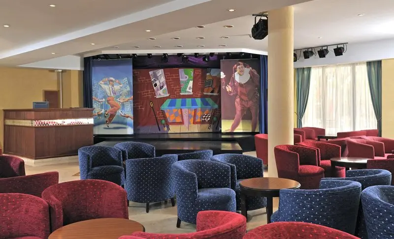 Globales Playa Santa Ponsa gallery image 15