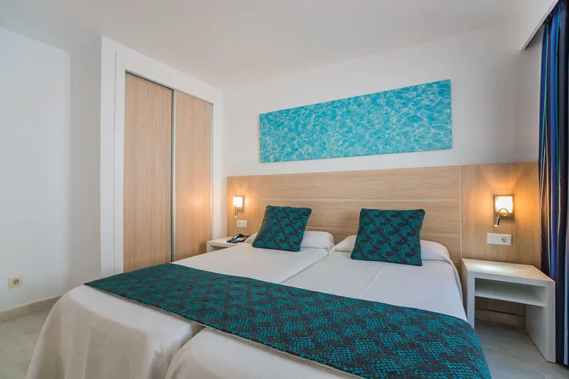 Holiday Center Apartments gallery image 9