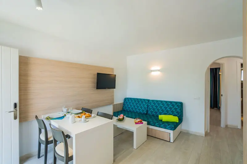 Holiday Center Apartments gallery image 11