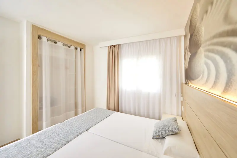 Sun Beach Santa Ponsa gallery image 16