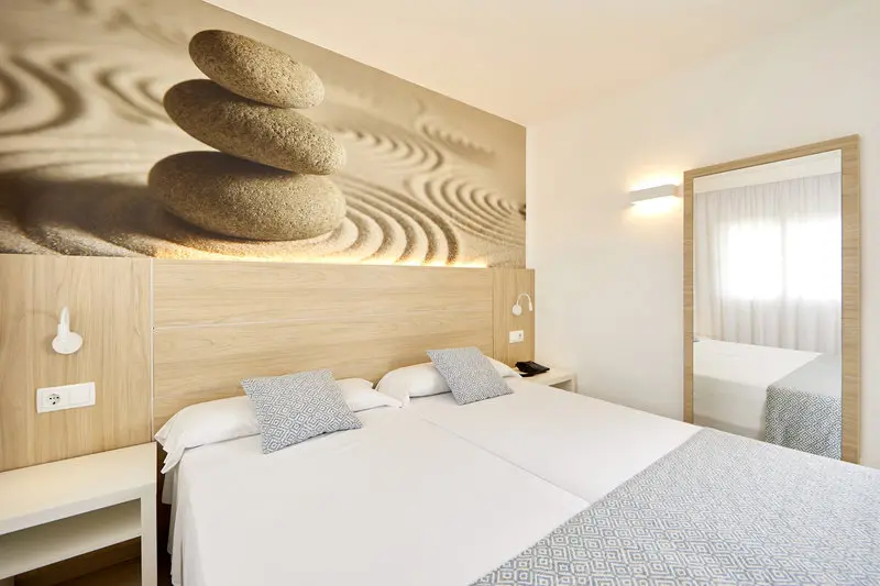 Sun Beach Santa Ponsa gallery image 17