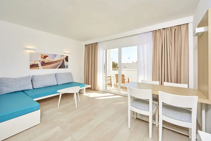 Sun Beach Santa Ponsa gallery image 10