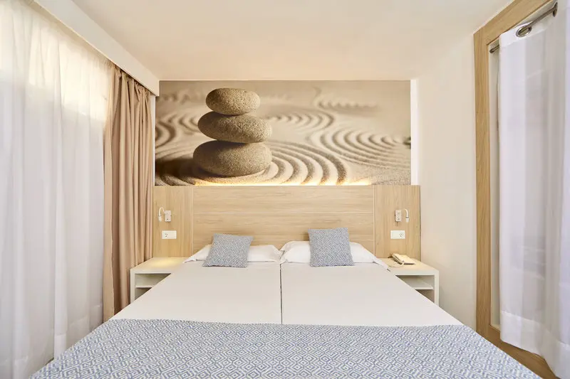 Sun Beach Santa Ponsa gallery image 12