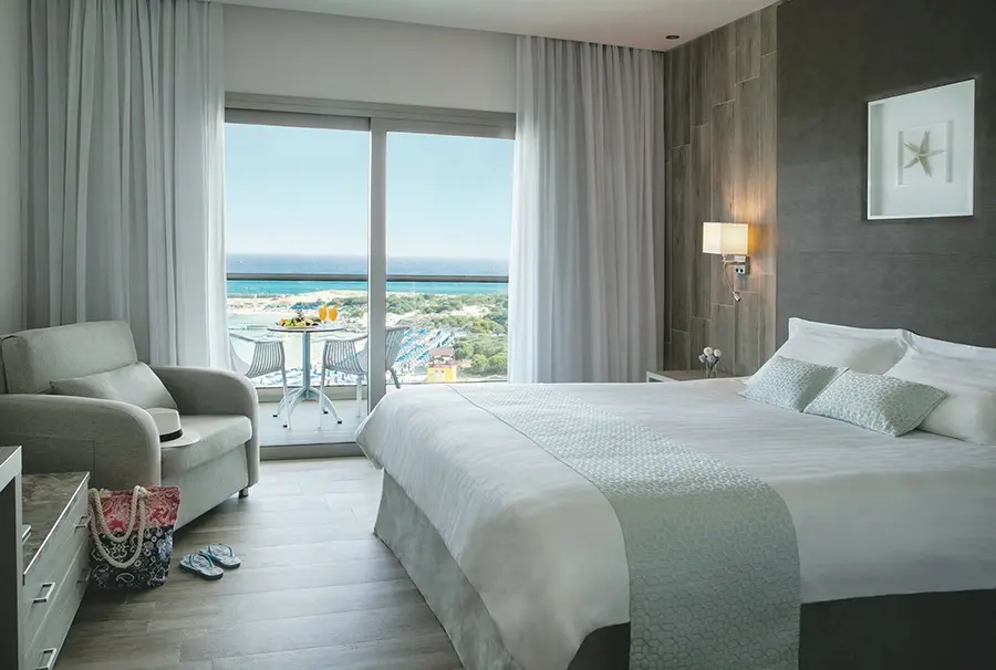 Asterias Beach Hotel gallery image 2