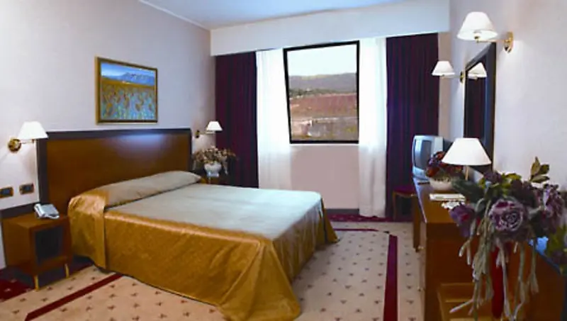 Grand Hotel La Chiusa di Chietri gallery image 5