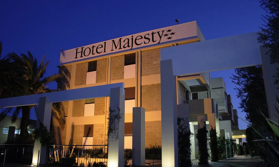 Majesty Hotel