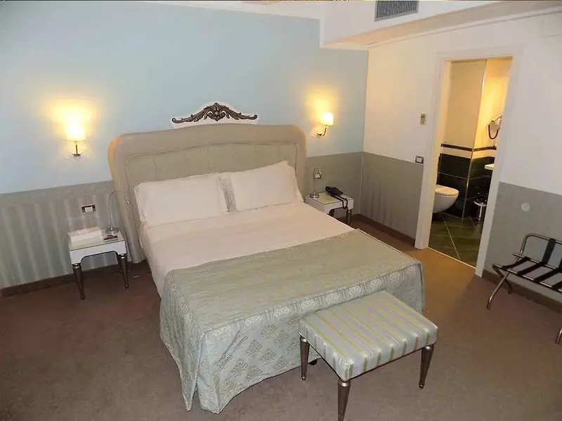 Oriente Hotel Bari gallery image 3