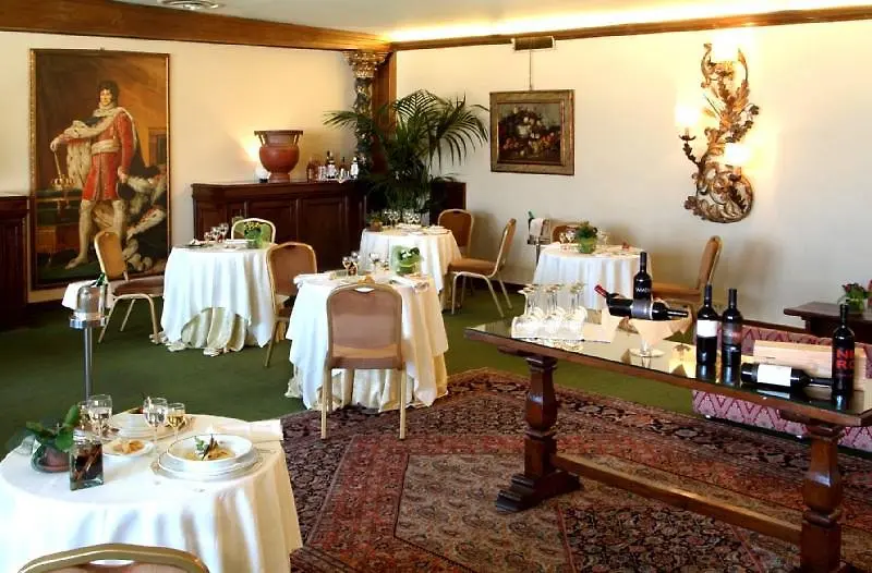 Palace Hotel gallery image 10