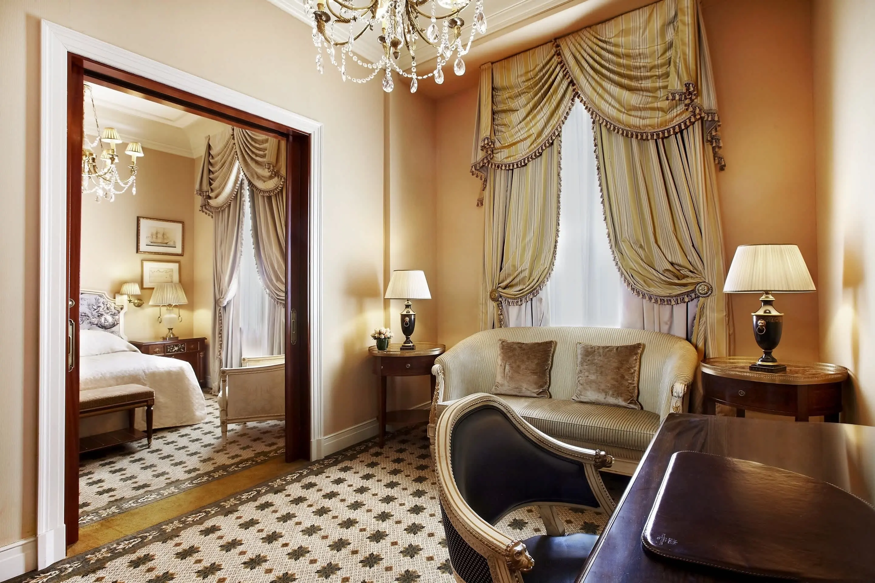 Grande Bretagne Hotel gallery image 6