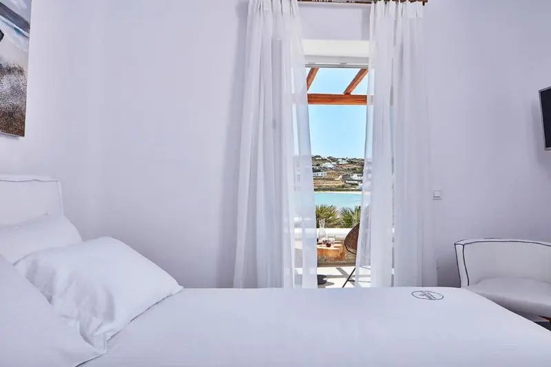 Mykonos Waves gallery image 8
