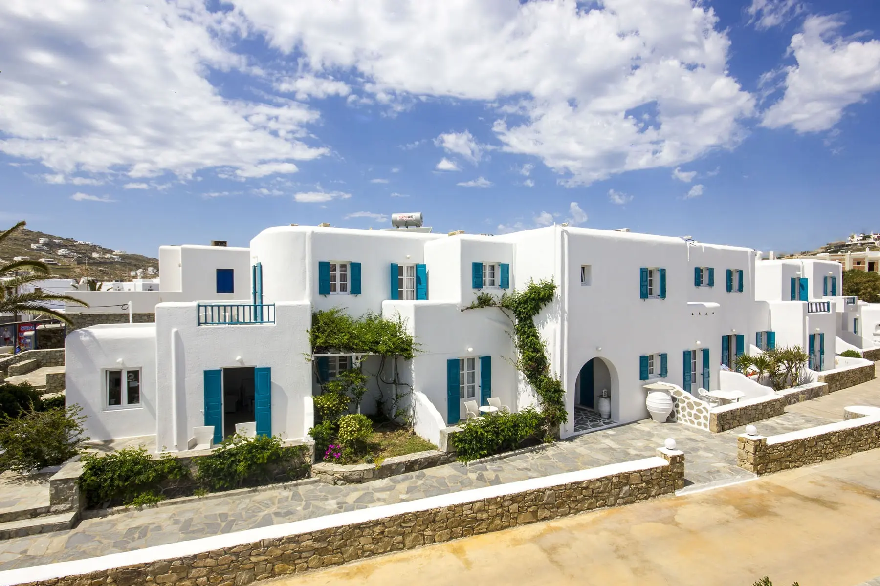 Cyclades Studios gallery image 2