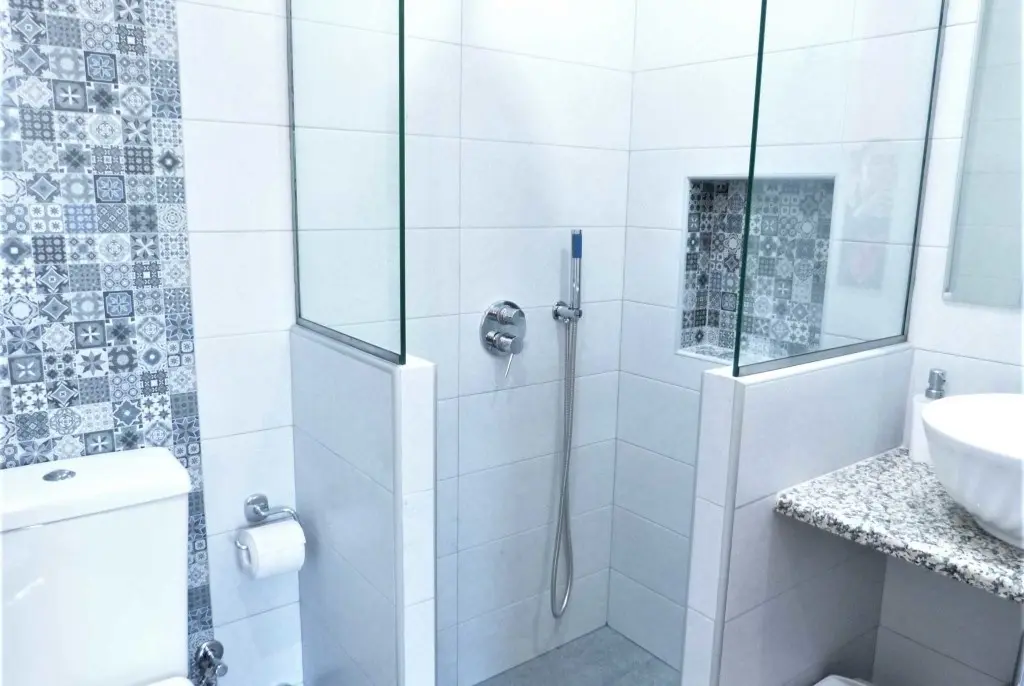 Anemos Studio Apartments gallery image 6