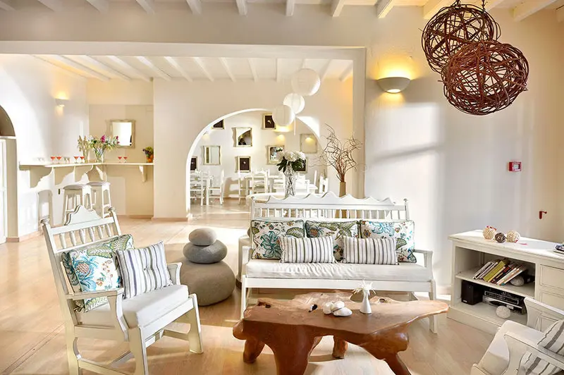 Erato Hotel gallery image 11