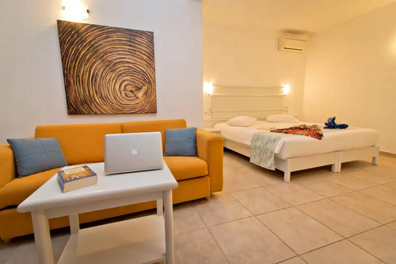 Yiannaki Hotel gallery image 2