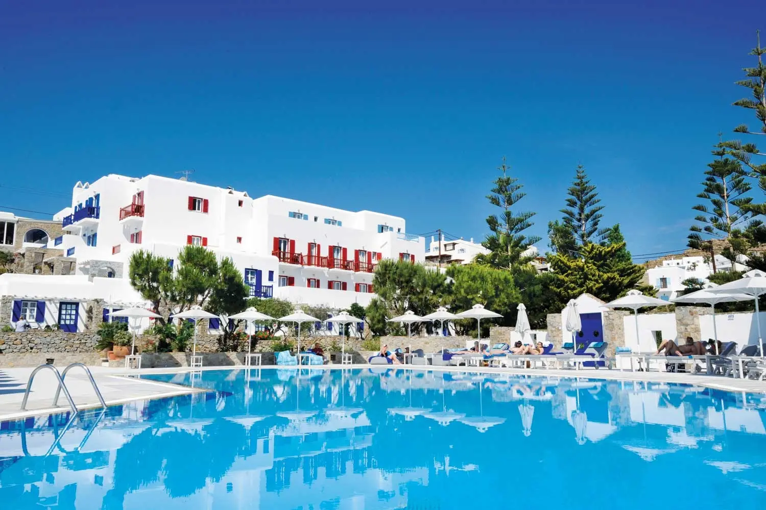 Kamari Hotel