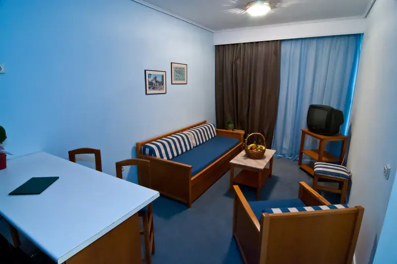 Oasis Hotel gallery image 1