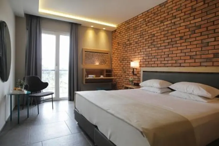 Palmyra Beach Hotel gallery image 2