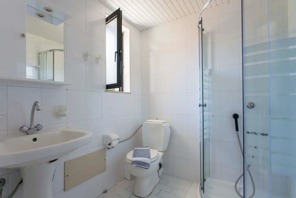 Akasti Hotel gallery image 8