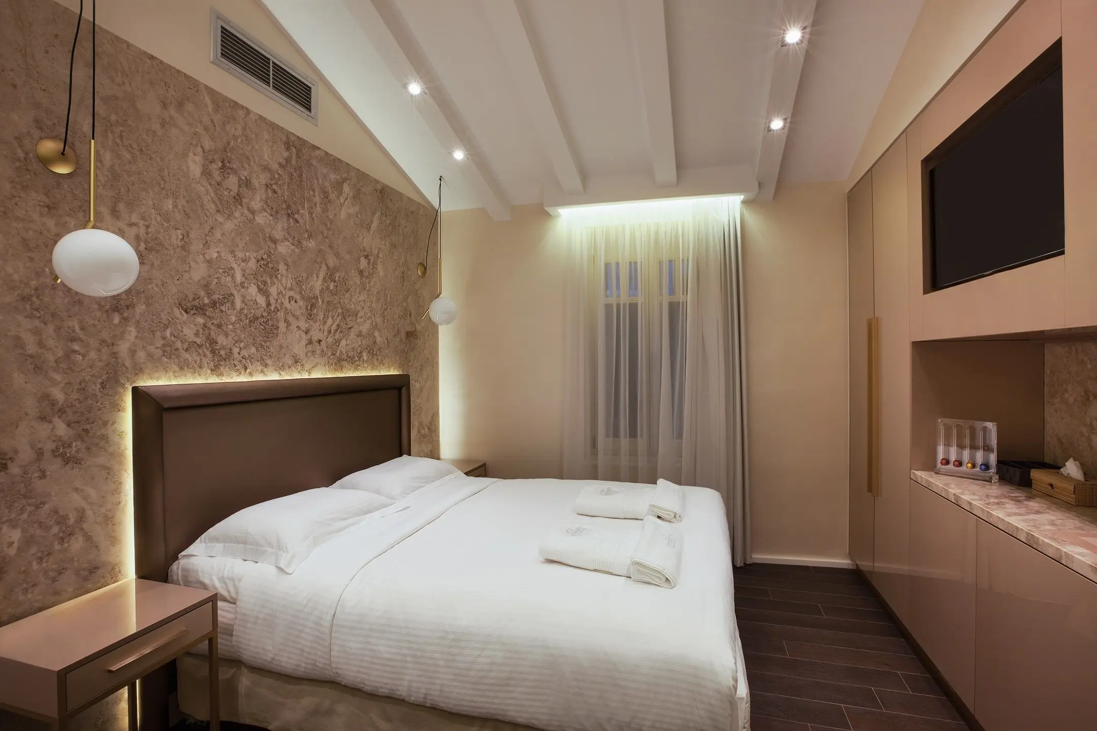 Consolato Boutique gallery image 8
