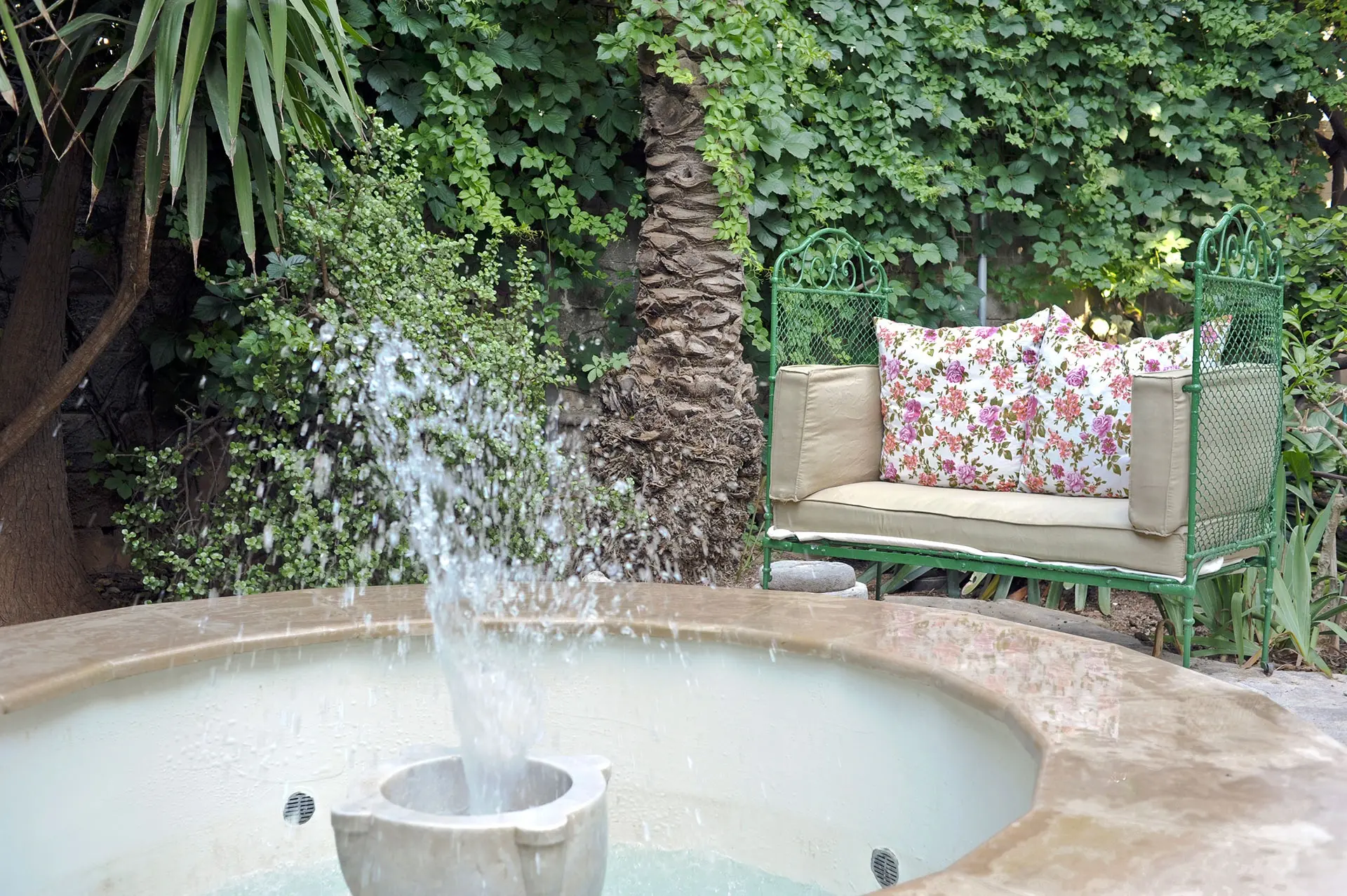 Doma Hotel gallery image 1