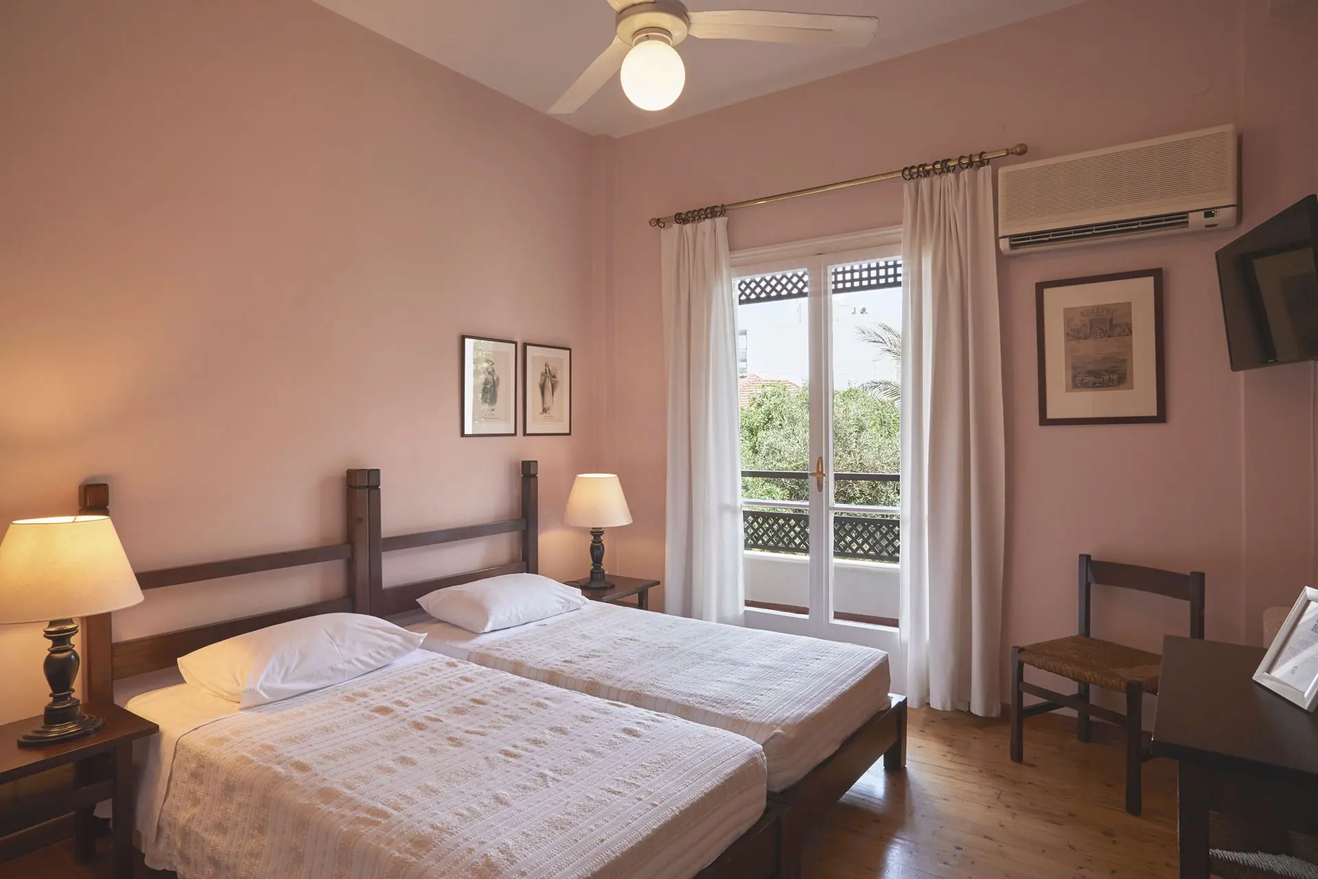 Doma Hotel gallery image 7