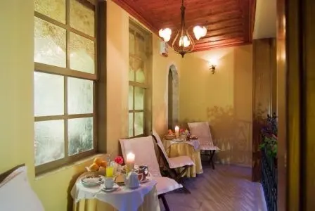 Belmondo Hotel gallery image 3