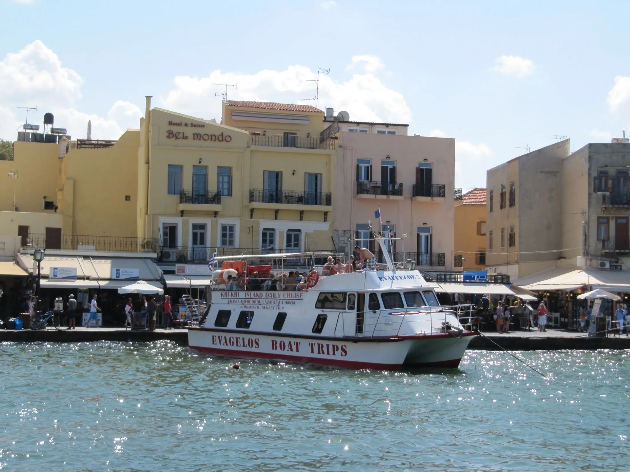 Belmondo Hotel