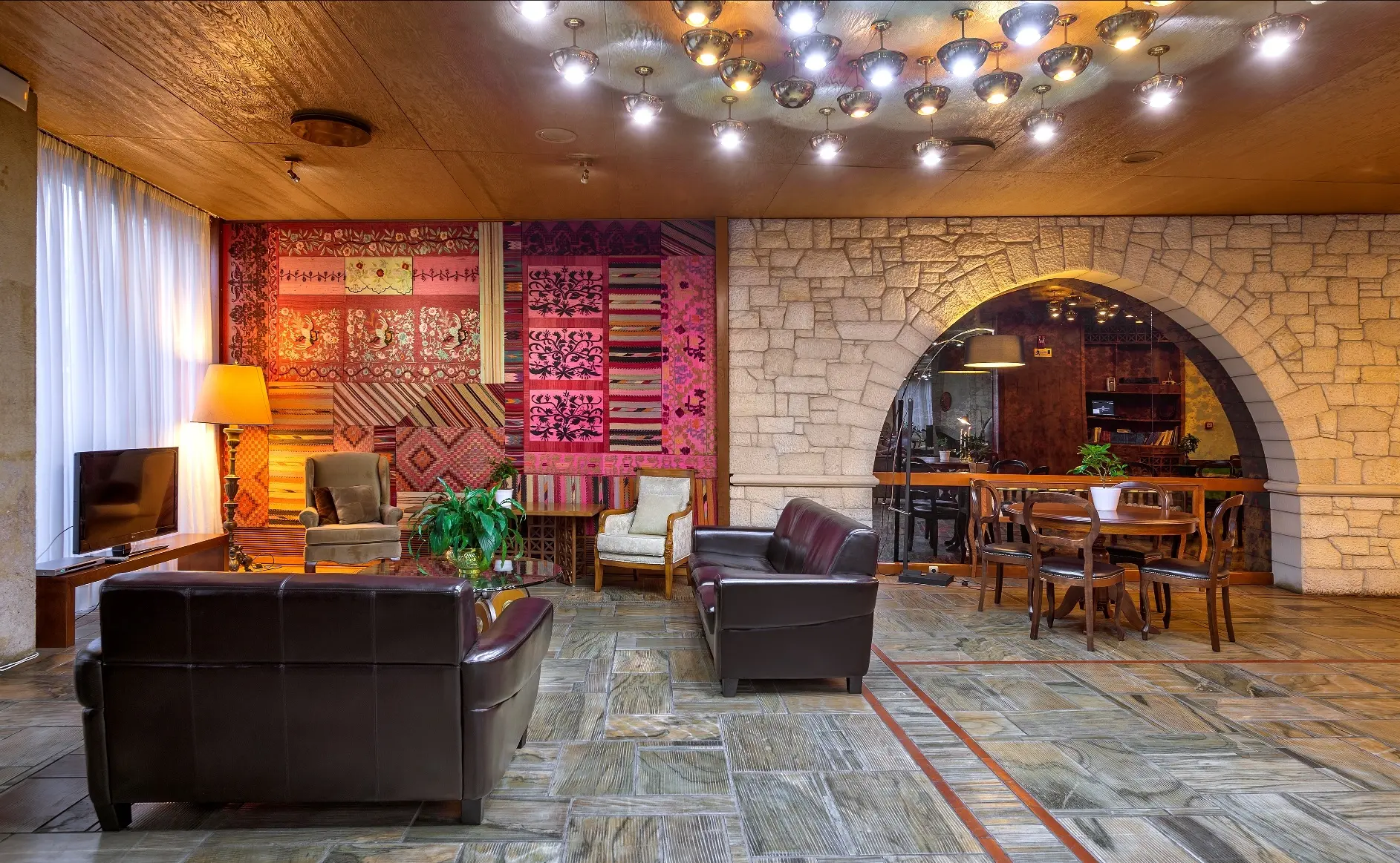 Akali Hotel gallery image 5