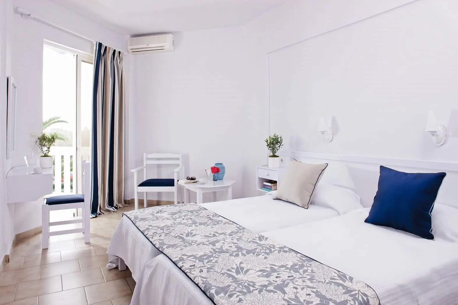 Mrs Chryssana Beach Hotel gallery image 7