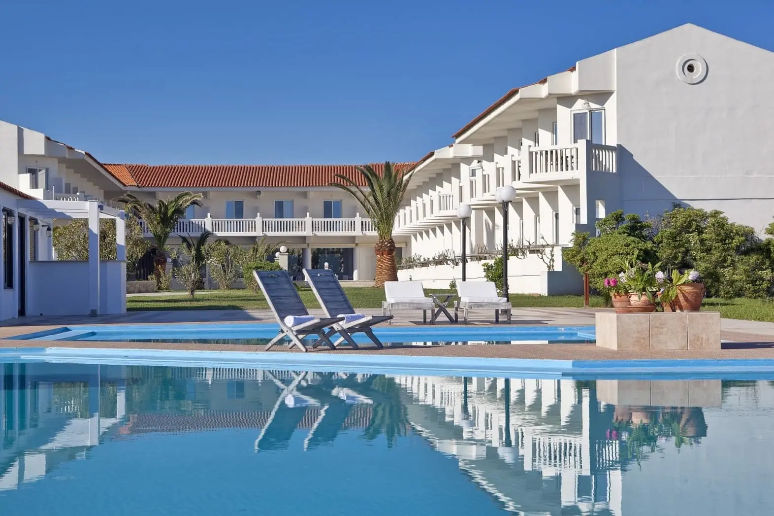 Mrs Chryssana Beach Hotel