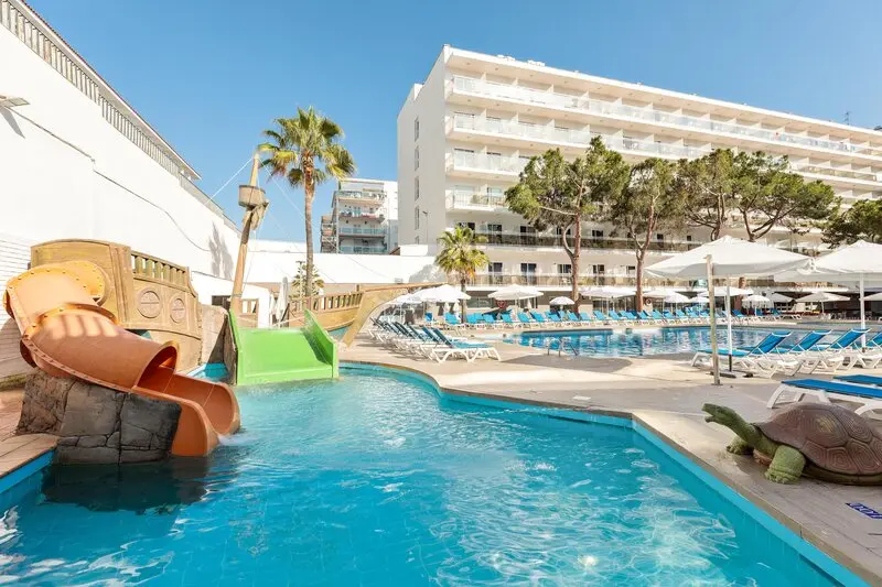Oasis Park Hotel gallery image 20