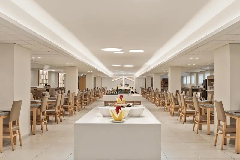 Oasis Park Hotel gallery image 24