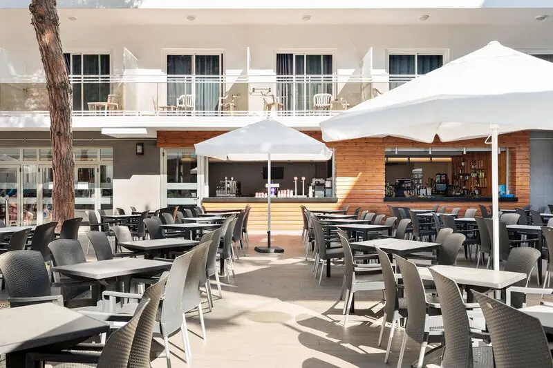 Oasis Park Hotel gallery image 21