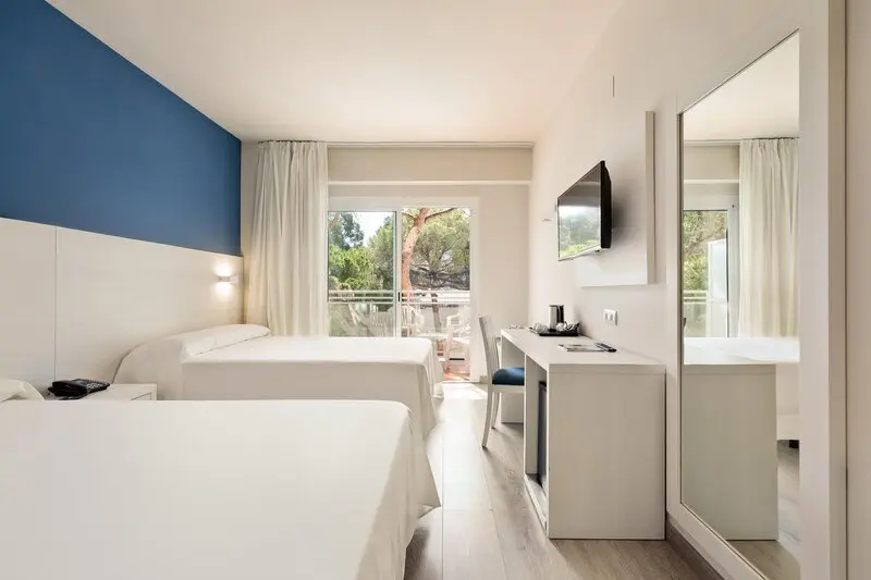 Oasis Park Hotel gallery image 10